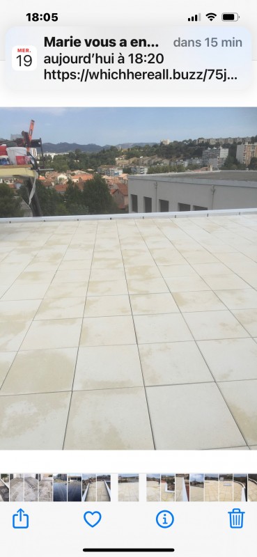 Réalisation d’une étanchéité avec dalles sur plots béton unis d’un hôtel à Château Arnoux près de Manosque dans les alpes de haute Provence 04
